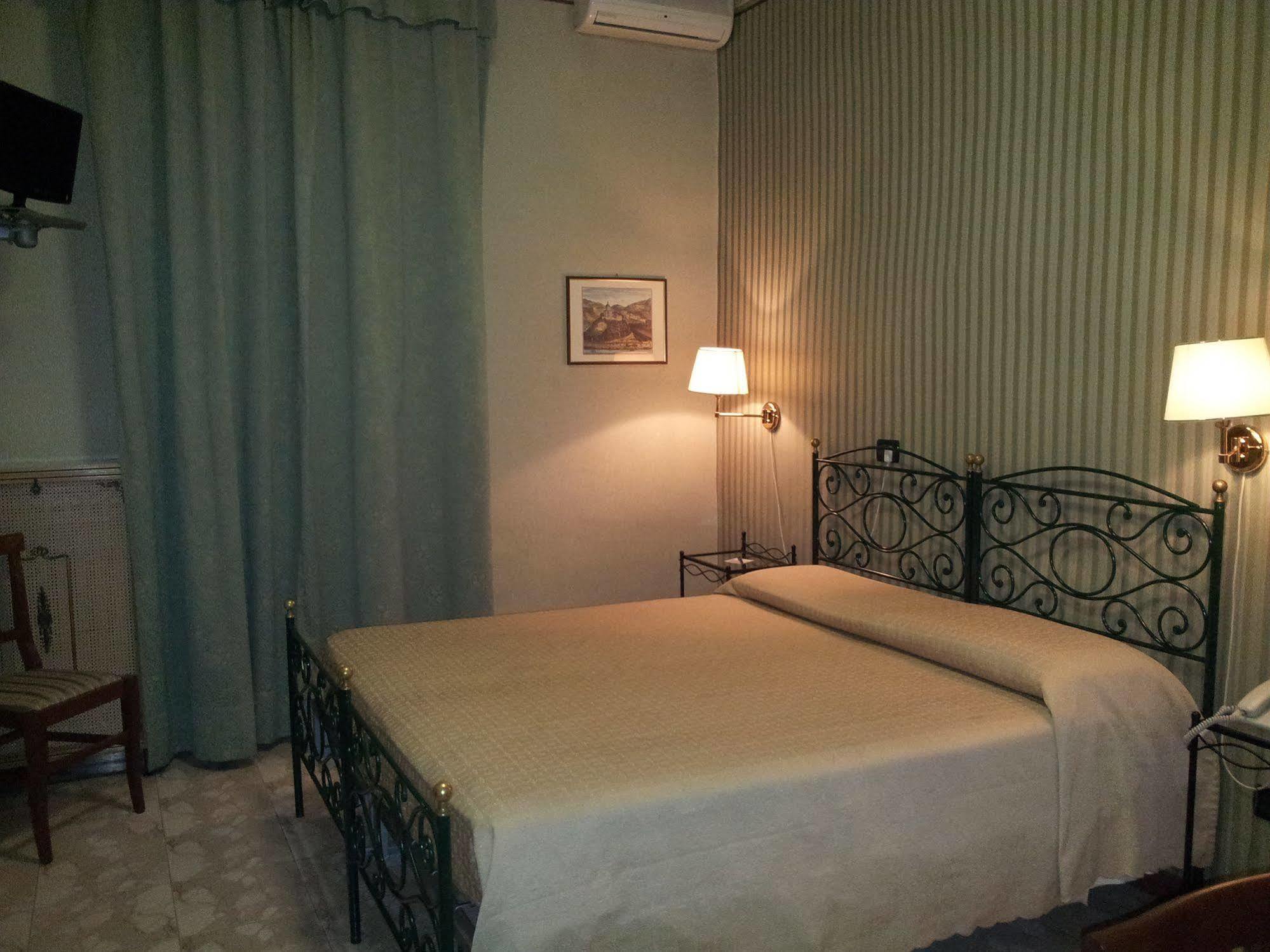 Hotel Imperial Турин Екстер'єр фото