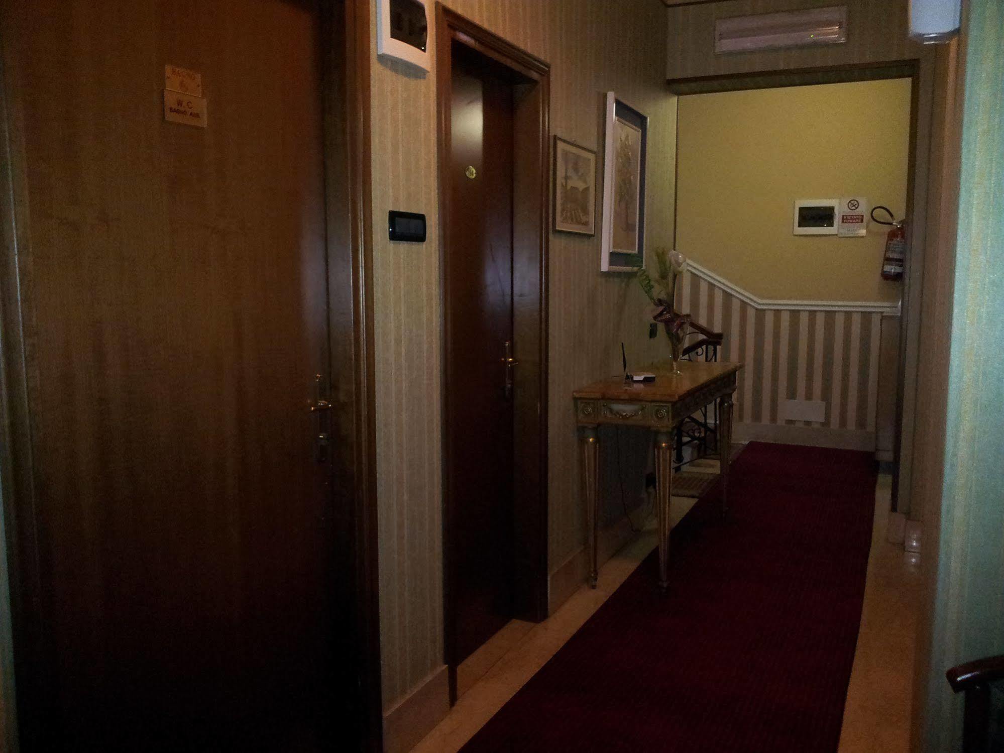 Hotel Imperial Турин Екстер'єр фото