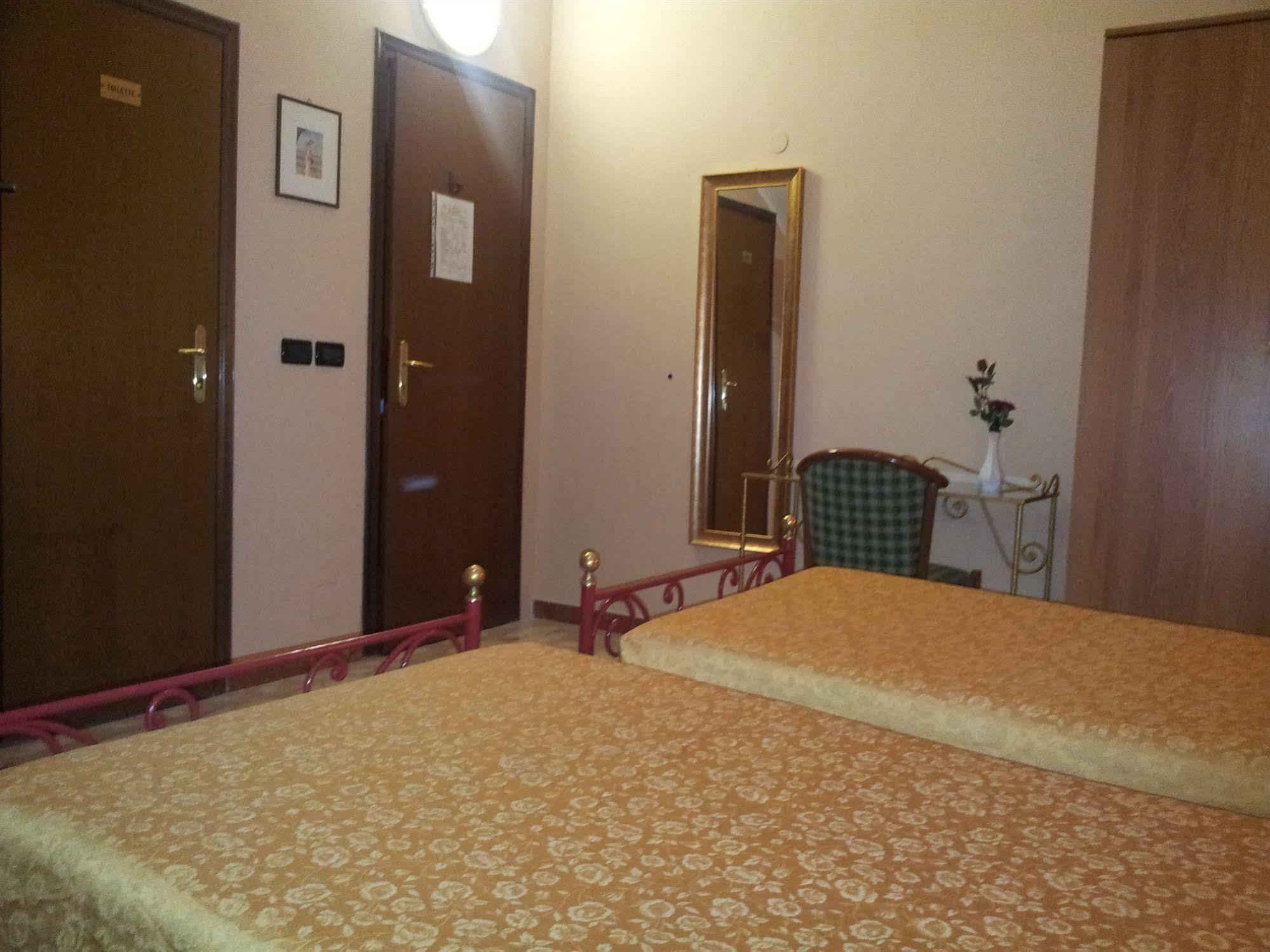 Hotel Imperial Турин Екстер'єр фото
